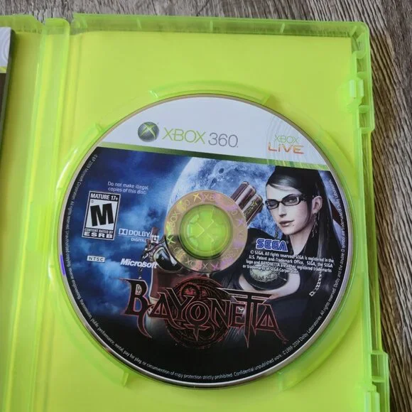 Microsoft Xbox 360 Bayonetta & Dragon’s Dogma Dark Arisen Bundle - Picture 7 of 15